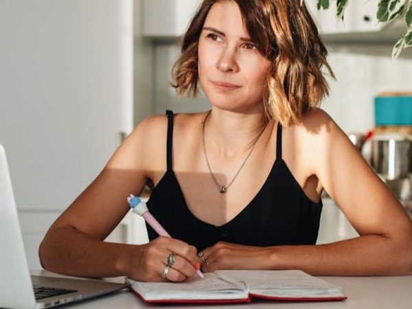 How to Study Spanish as a Beginner Without Memorizing&nbsp;Everything